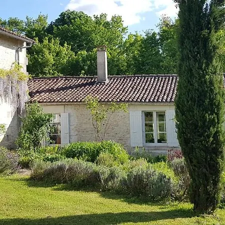 La Loge Du Grand Cedre, D'hotes Socosy