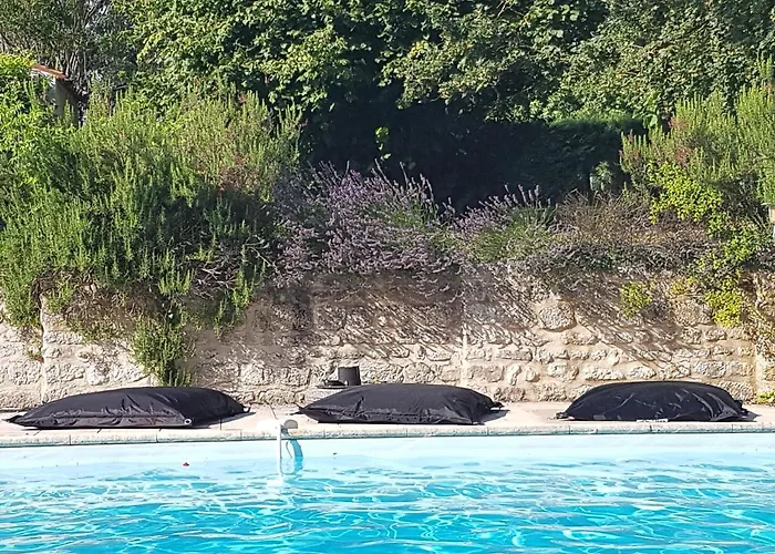 La Loge Du Grand Cedre, D'hotes Socosy