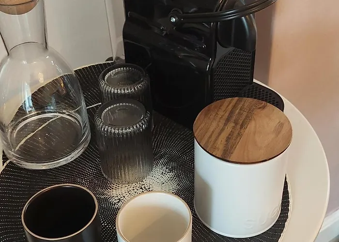 Pensión La Loge Du Grand Cedre, D'hotes Socosy Fontcouverte (Charente-Maritime)