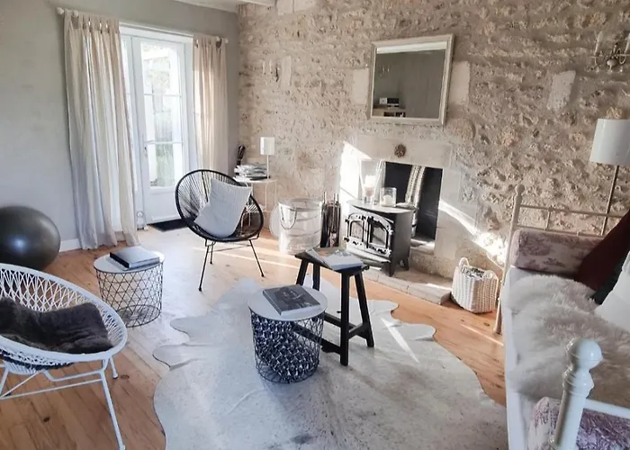 La Loge Du Grand Cedre, D'hotes Socosy